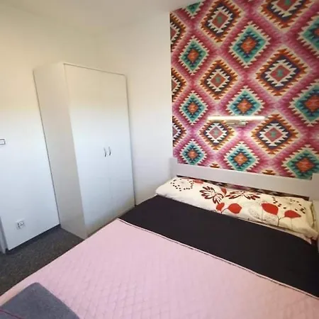 Nad Jeziorem 2 度假居 Mikołajki